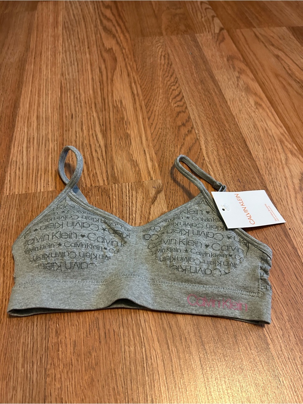 Calvin Klein girl Grey Seamless Logo Bralette.Size Medium 7/8